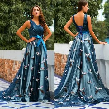 Luxo Bordado De Vestidos De Noite 2022 Longo Vestido De Decote Em V Tule Coloridas Tribunal De Trem Romântico De Baile, Vestidos De Festa As Mulheres Usam Azul