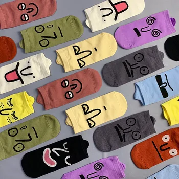 Alta qualidade engraçado meias para mulheres express casual doces de algodão de cor cartoon meias para mulheres Harajuku engraçado meias para o conforto, para
