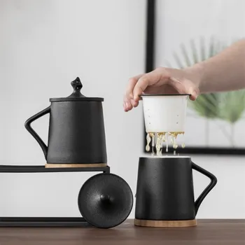 China criativo taça de cerâmica com tampa de canecas jardim de casa filtro de chá de beber uma caneca de café de escritório de alta qualidade presente xícaras de porcelana 1pc