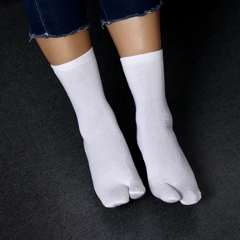 Richkeda Loja Nova 1 Par De Moda Kawaii Meias De Algodão Mulheres Homens Quimono Japonês Flip Flop Sandália De Divisão De Dois Pés Engraçado Meias Para Mulheres